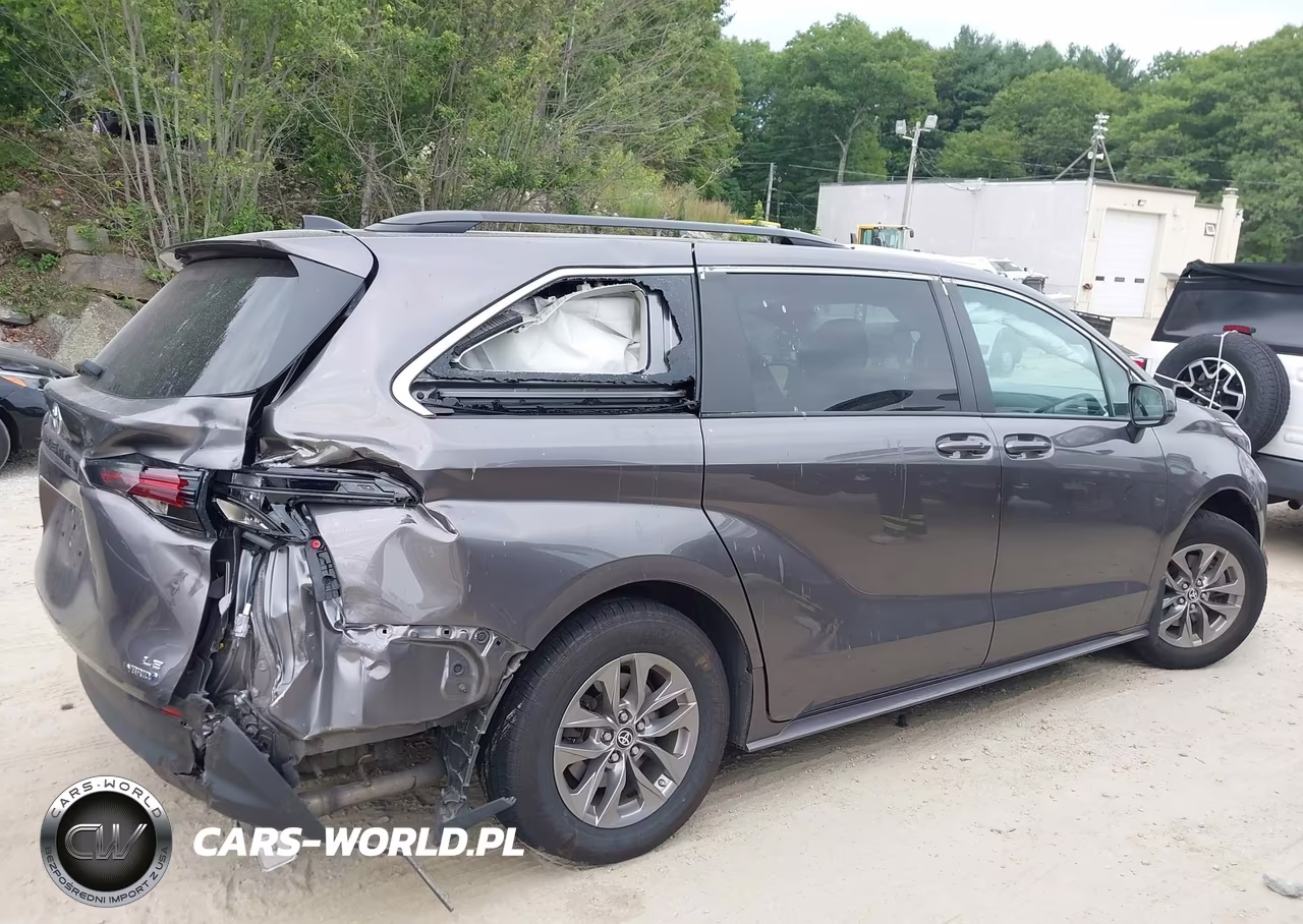 2023 Toyota Sienna Le VIN:5TDKSKFC8PS087413 - 13