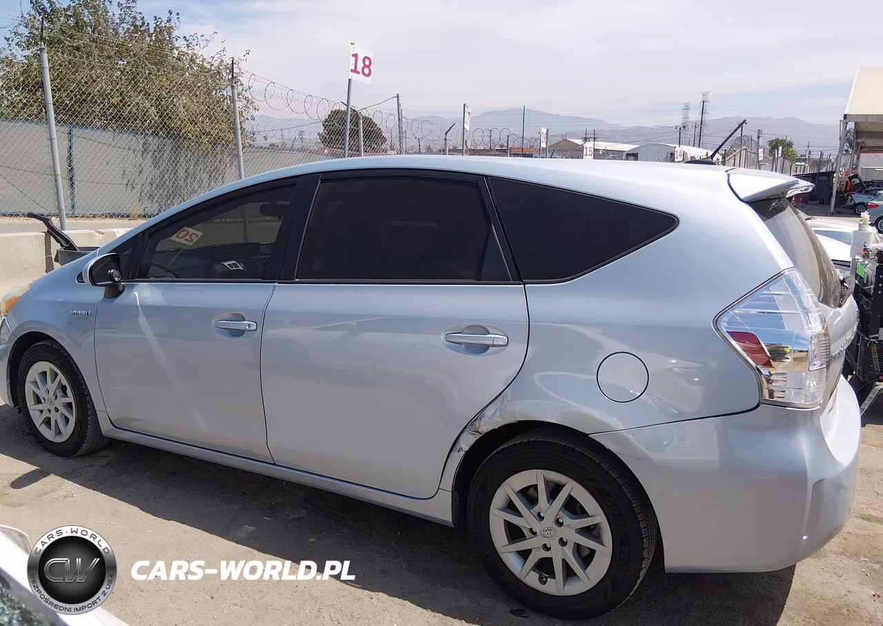2012 Toyota Prius V Three VIN:JTDZN3EU6C3133841 - 14
