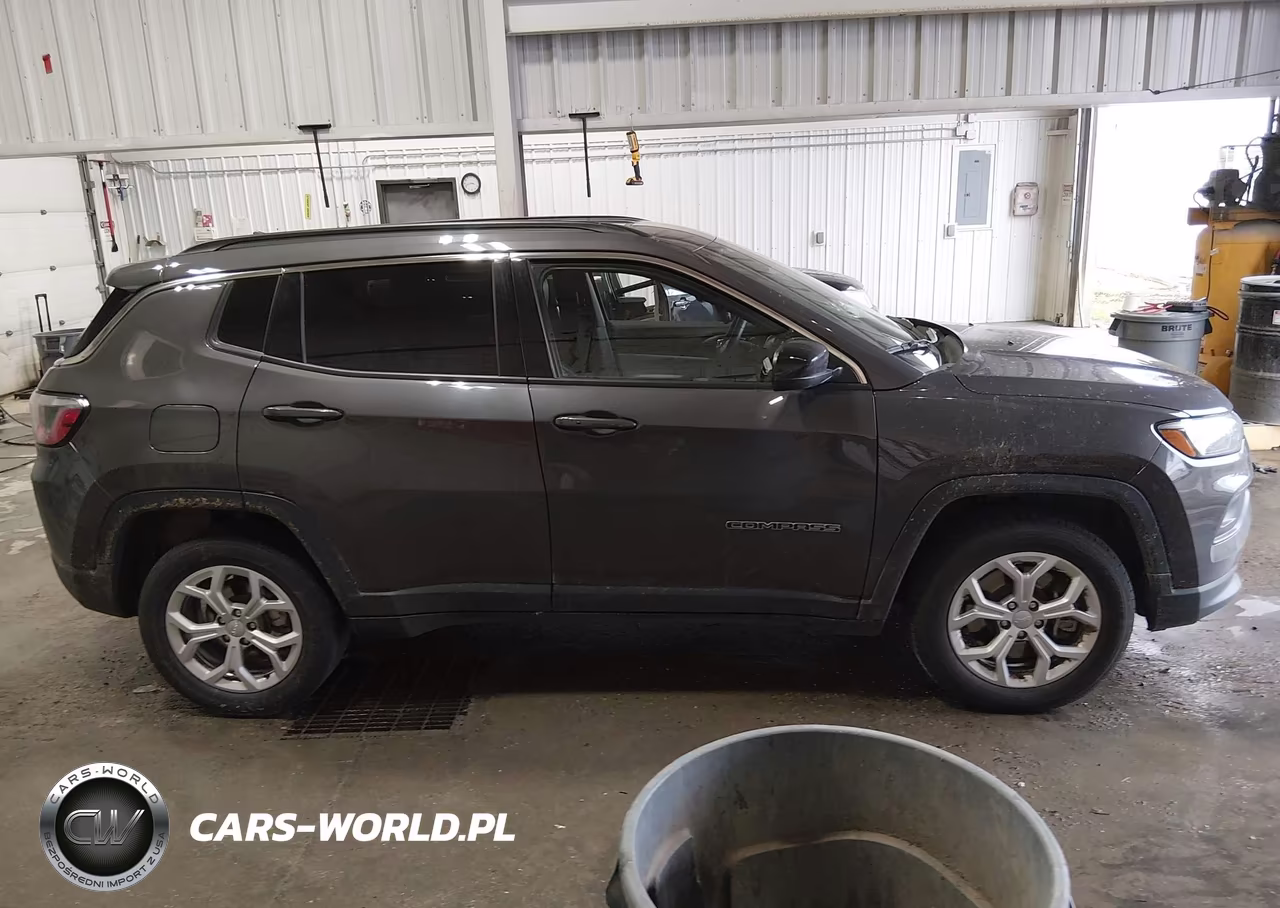 2024 Jeep Compass Latitude 4X4 VIN:3C4NJDBN5RT116958 - 13