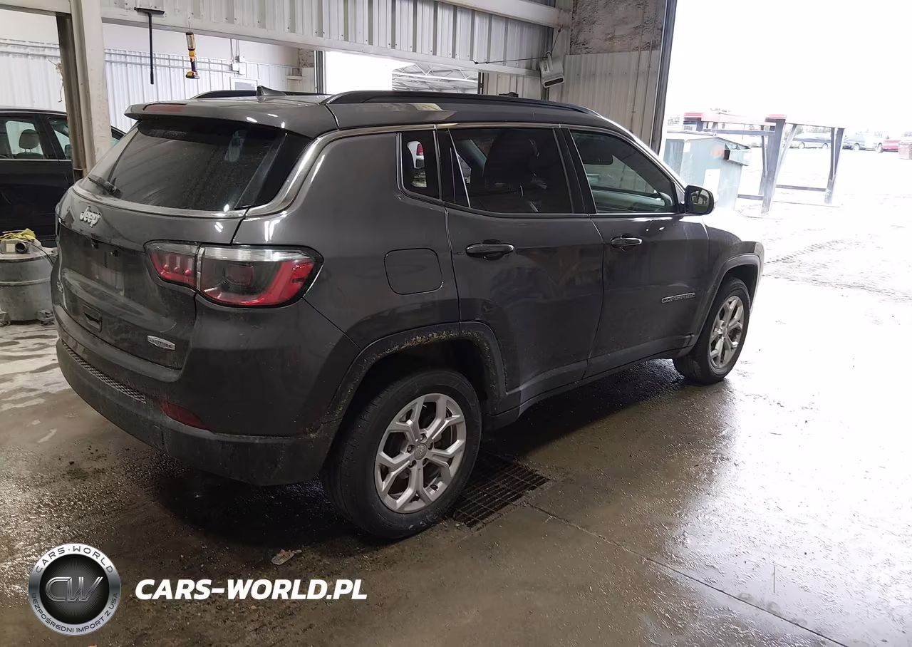2024 Jeep Compass Latitude 4X4 VIN:3C4NJDBN5RT116958 - 4