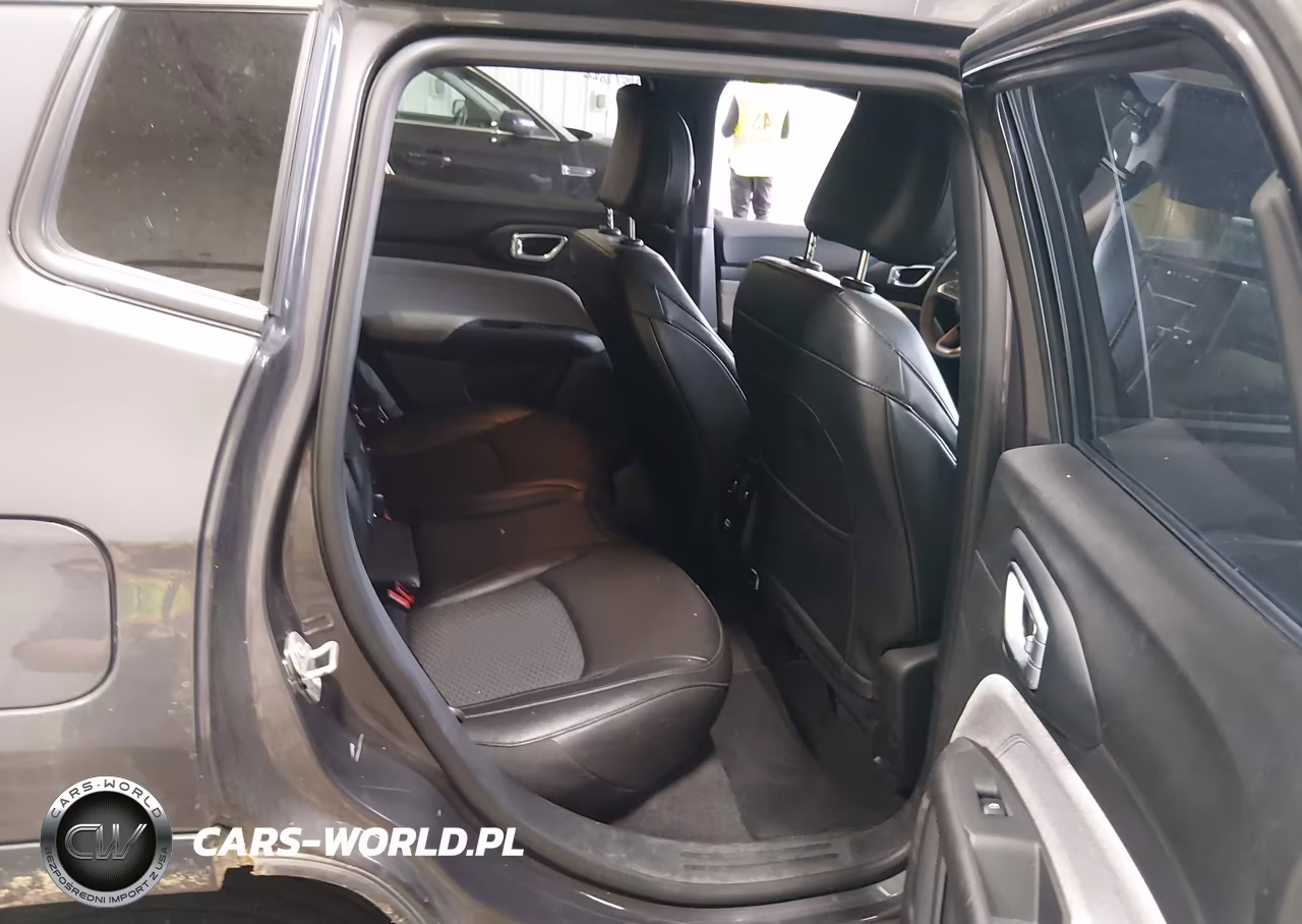 2024 Jeep Compass Latitude 4X4 VIN:3C4NJDBN5RT116958 - 8