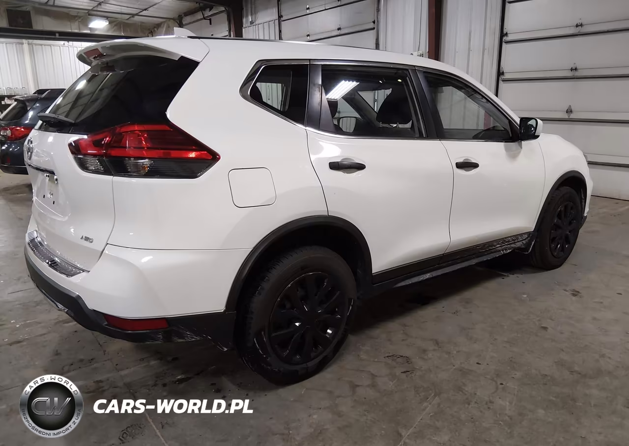 2017 Nissan Rogue S VIN:JN8AT2MV4HW007415 - 4