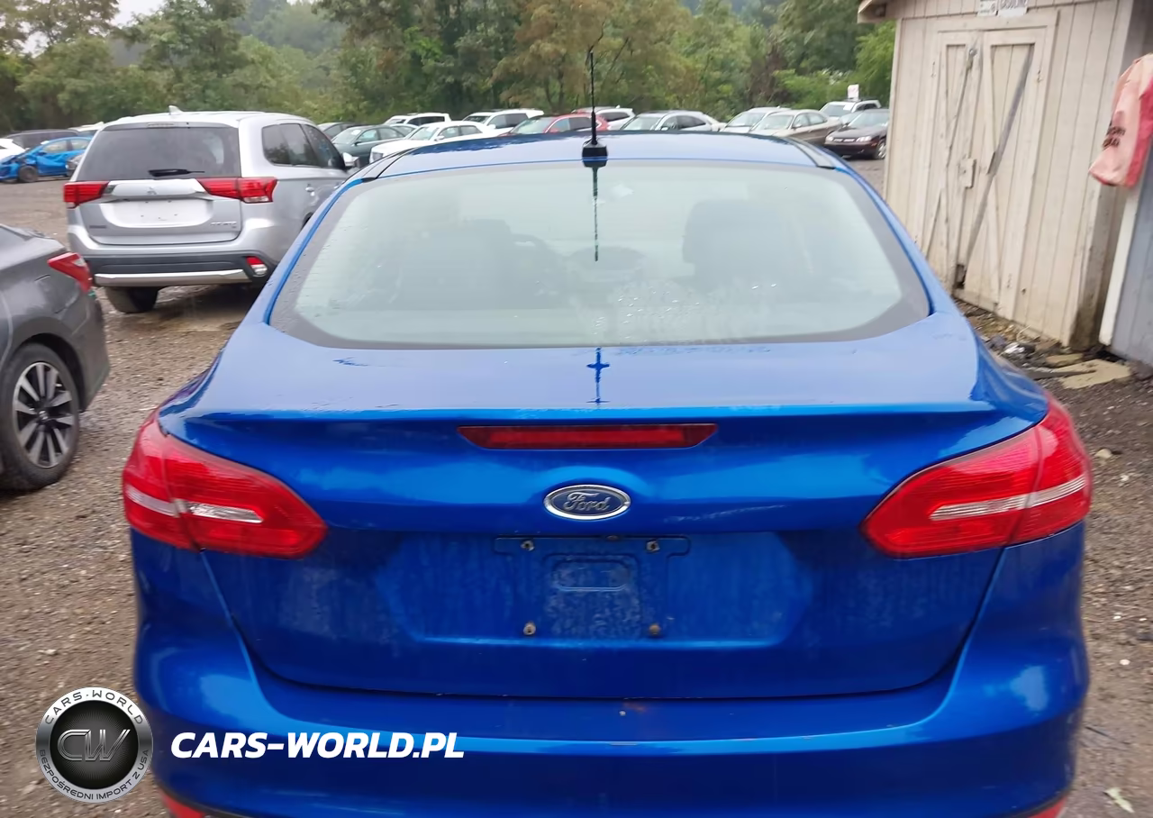 2018 Ford Focus Se VIN:1FADP3F27JL285938 - 16