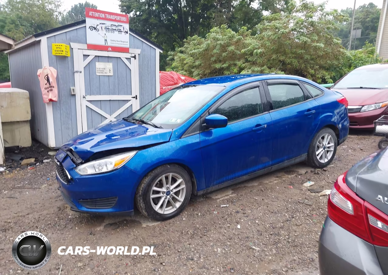 2018 Ford Focus Se VIN:1FADP3F27JL285938 - 2