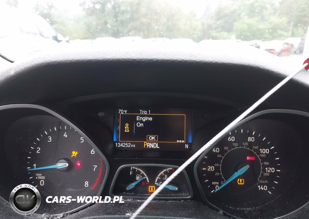 2018 Ford Focus Se VIN:1FADP3F27JL285938 - 7