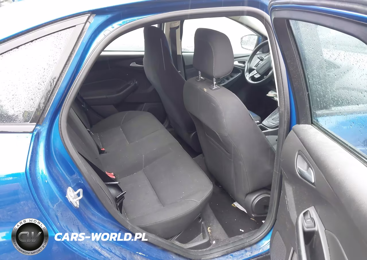 2018 Ford Focus Se VIN:1FADP3F27JL285938 - 8