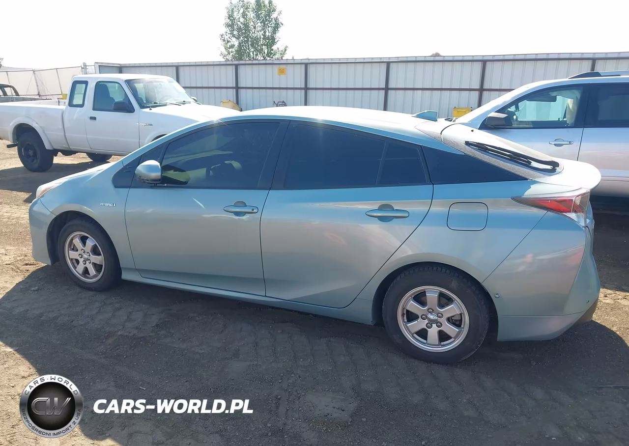2017 Toyota Prius Three VIN:JTDKARFUXH3050922 - 14