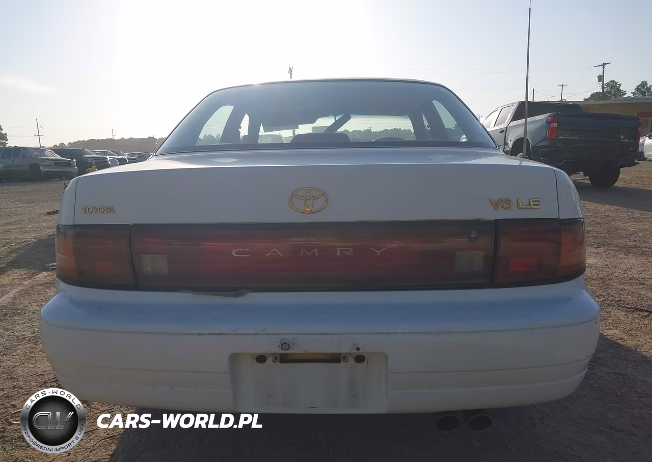 1994 Toyota Camry Le VIN:4T1GK12E2RU852438 - 17