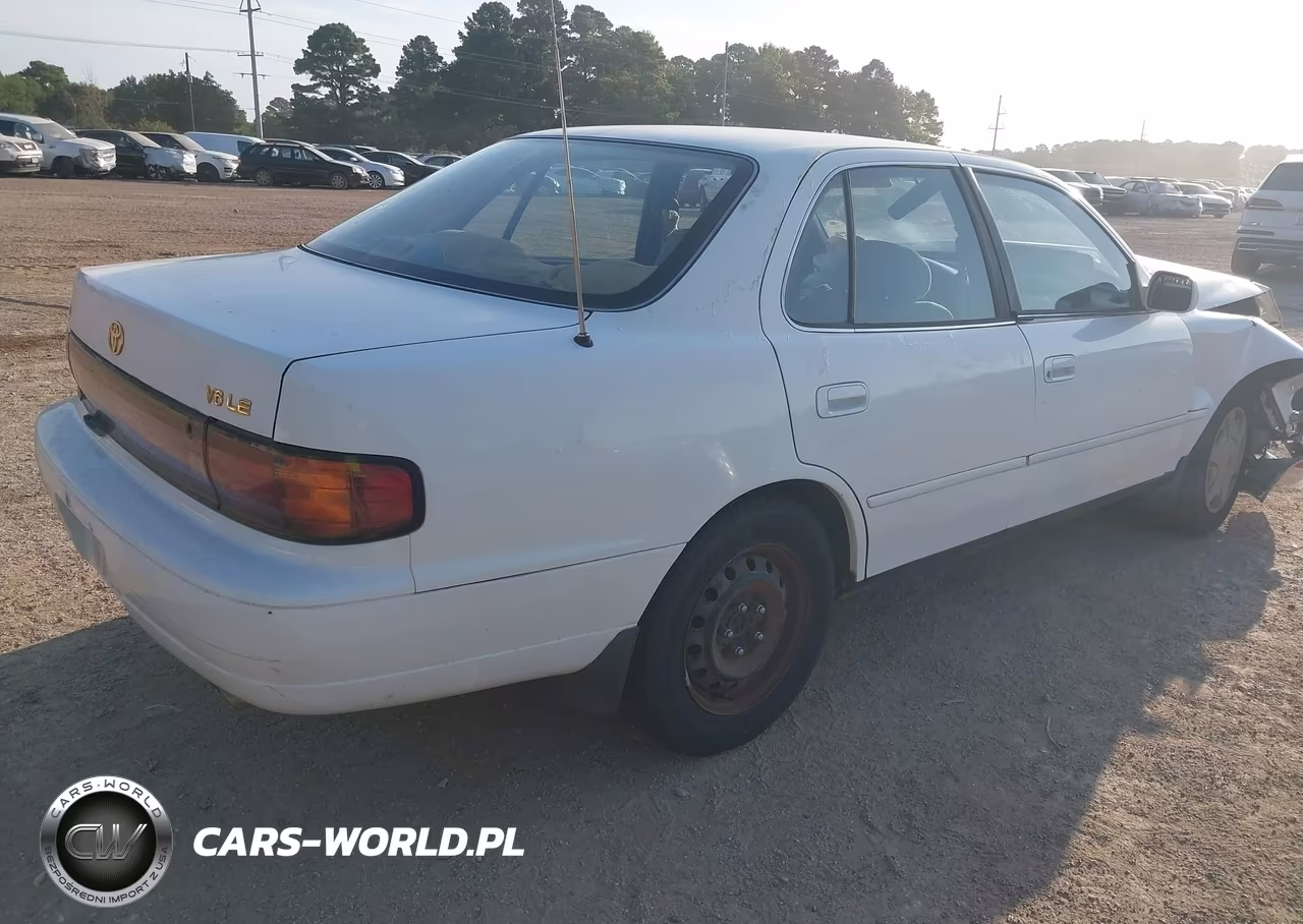 1994 Toyota Camry Le VIN:4T1GK12E2RU852438 - 4