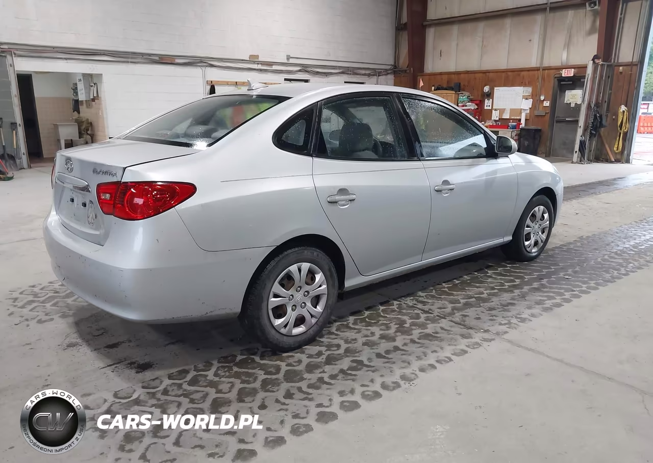 2010 Hyundai Elantra Gls VIN:KMHDU4AD6AU148786 - 4