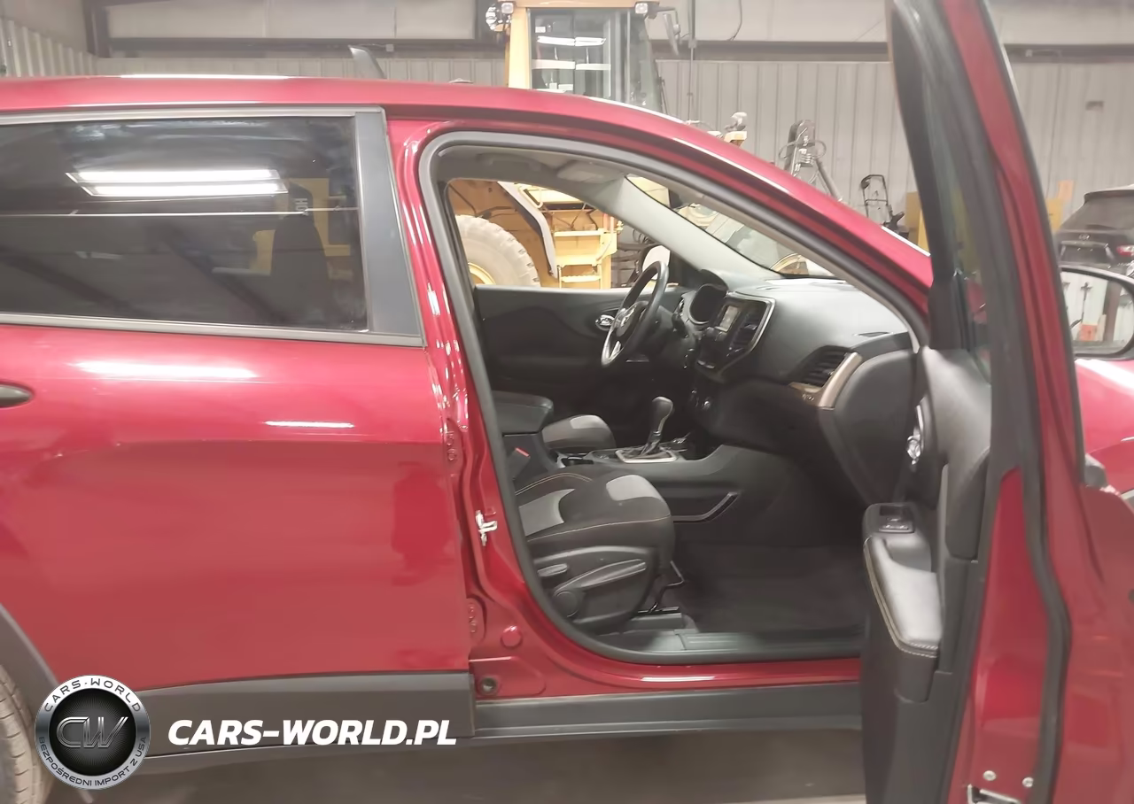 2016 Jeep Cherokee Sport VIN:1C4PJMAB4GW343484 - 5