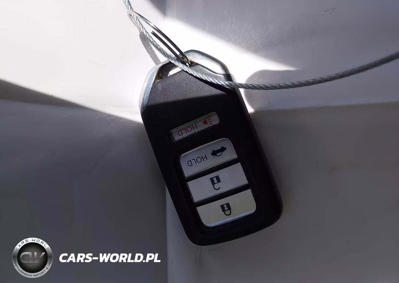 2018 Honda Accord Sport VIN:1HGCV1F32JA231310 - 11