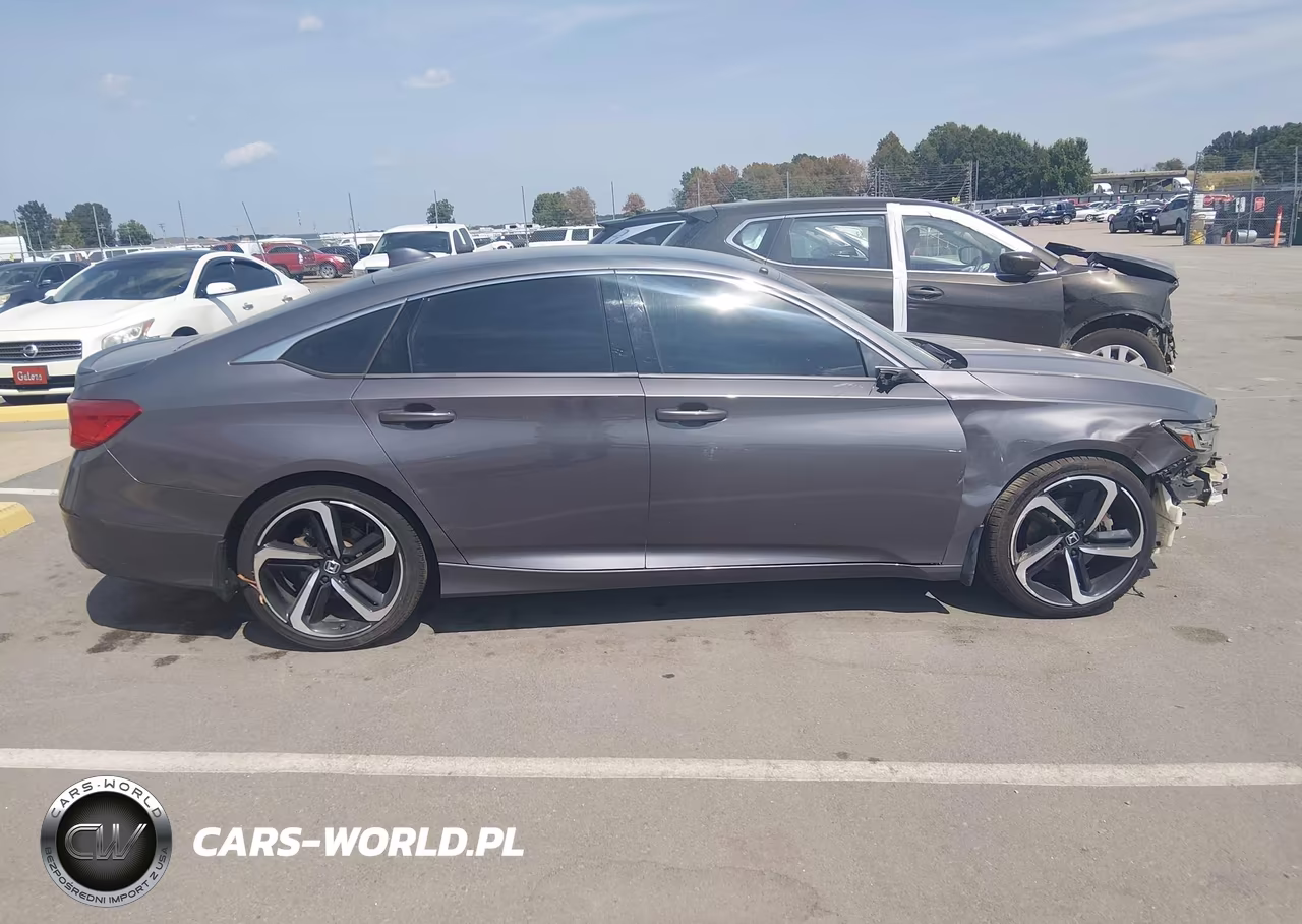 2018 Honda Accord Sport VIN:1HGCV1F32JA231310 - 14