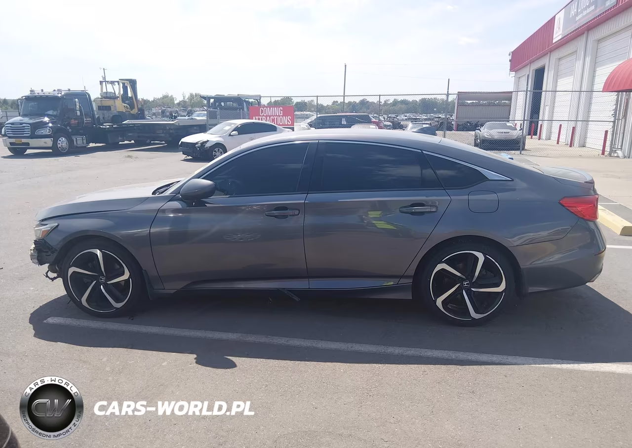 2018 Honda Accord Sport VIN:1HGCV1F32JA231310 - 15