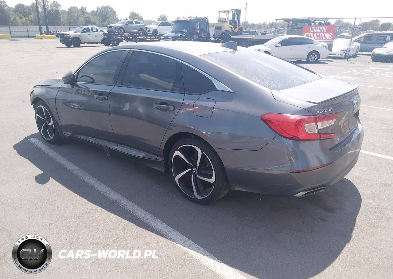 2018 Honda Accord Sport VIN:1HGCV1F32JA231310 - 3