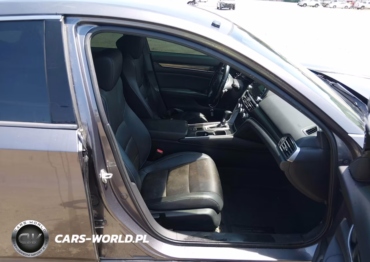2018 Honda Accord Sport VIN:1HGCV1F32JA231310 - 5