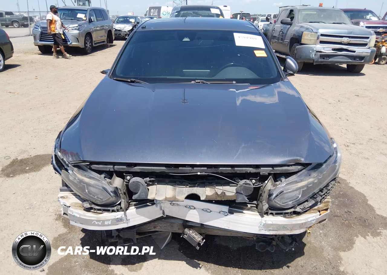 2018 Honda Accord Sport VIN:1HGCV1F32JA231310 - 6