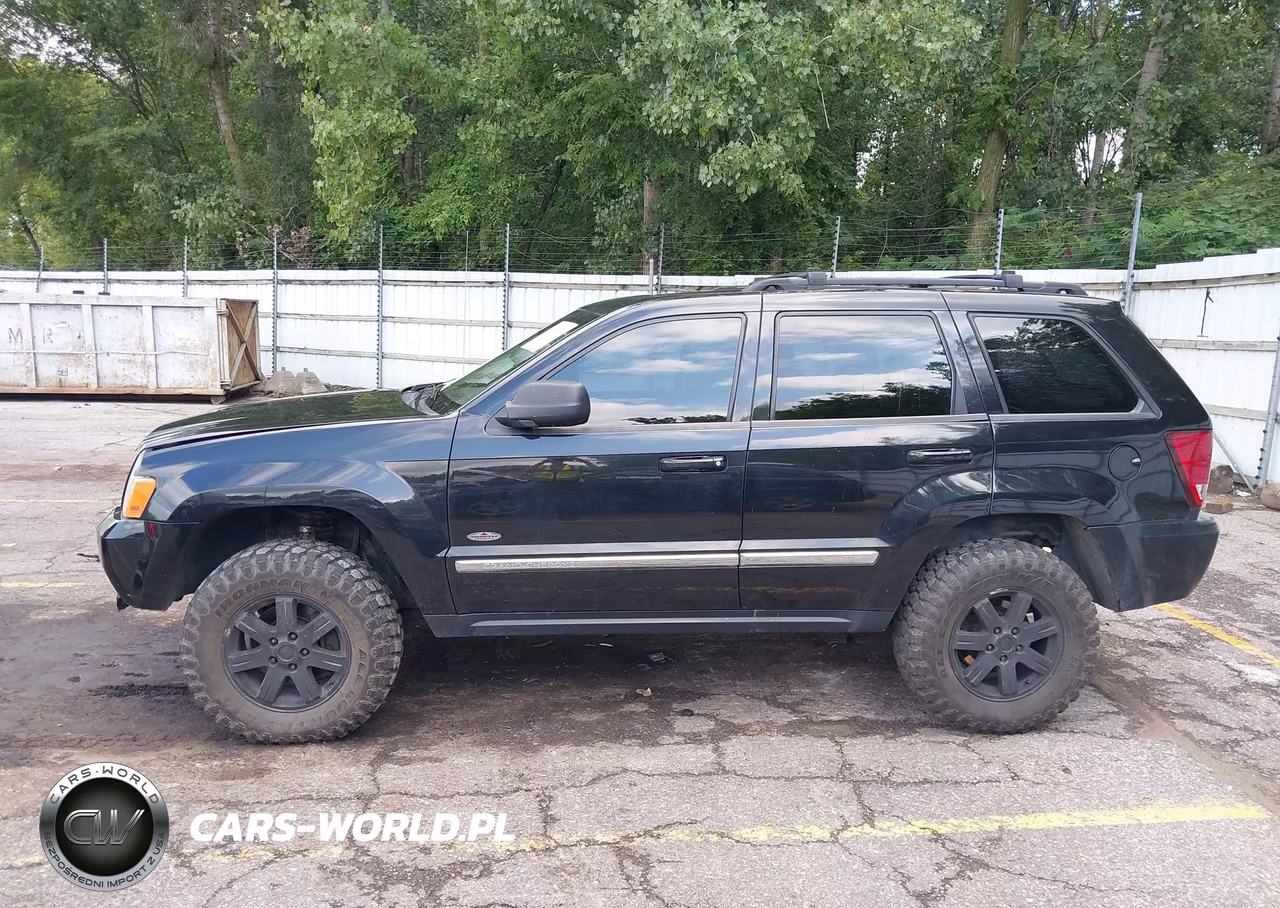 2010 Jeep Grand Cherokee Laredo VIN:1J4PR4GK9AC115953 - 14