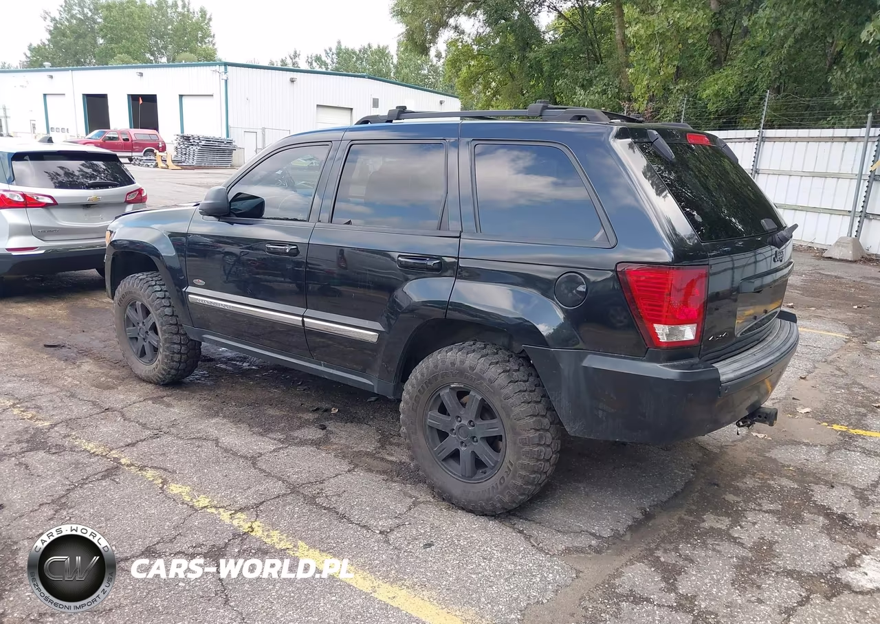 2010 Jeep Grand Cherokee Laredo VIN:1J4PR4GK9AC115953 - 3