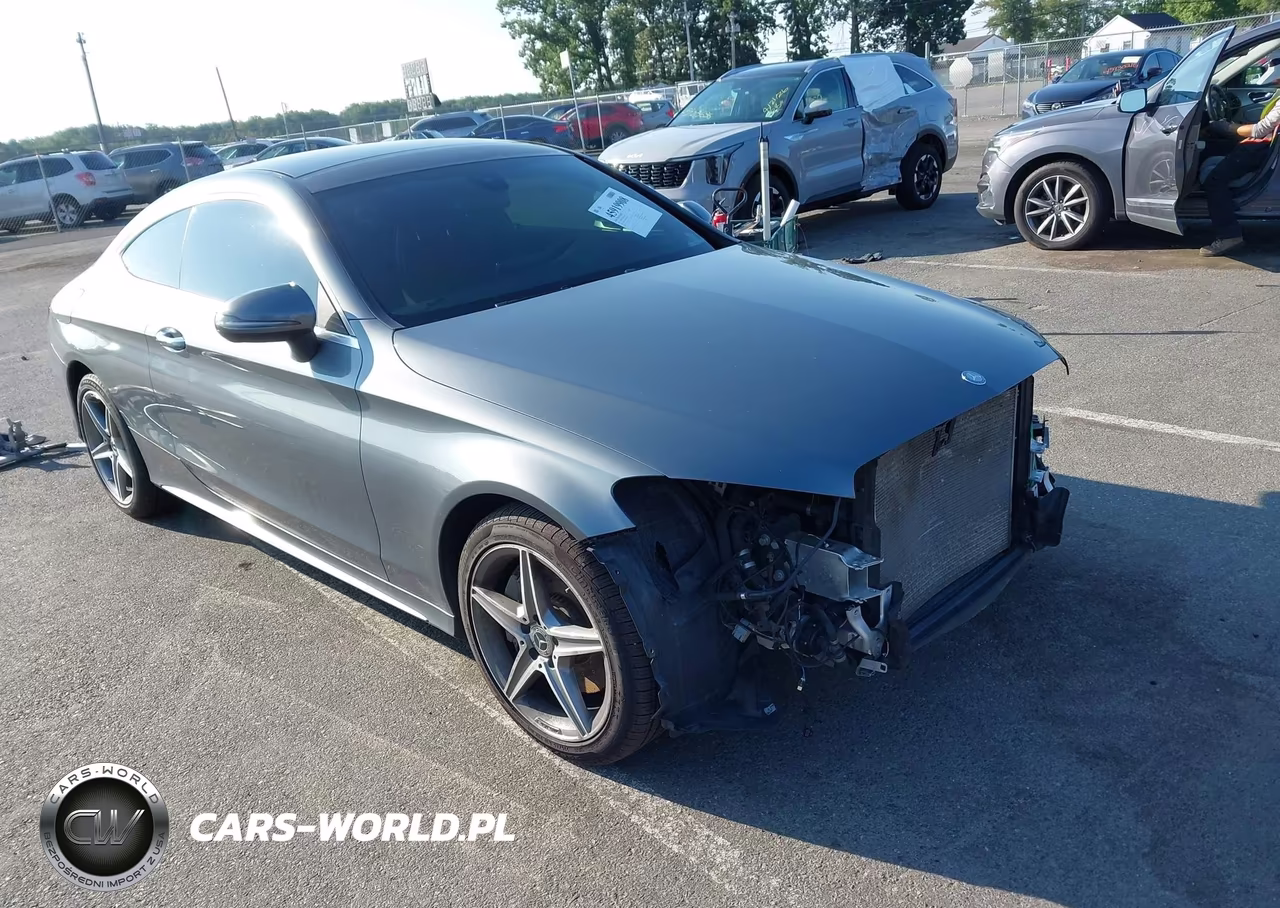 2017 Mercedes-Benz C 300 4Matic – zdjęcie 1 z 18