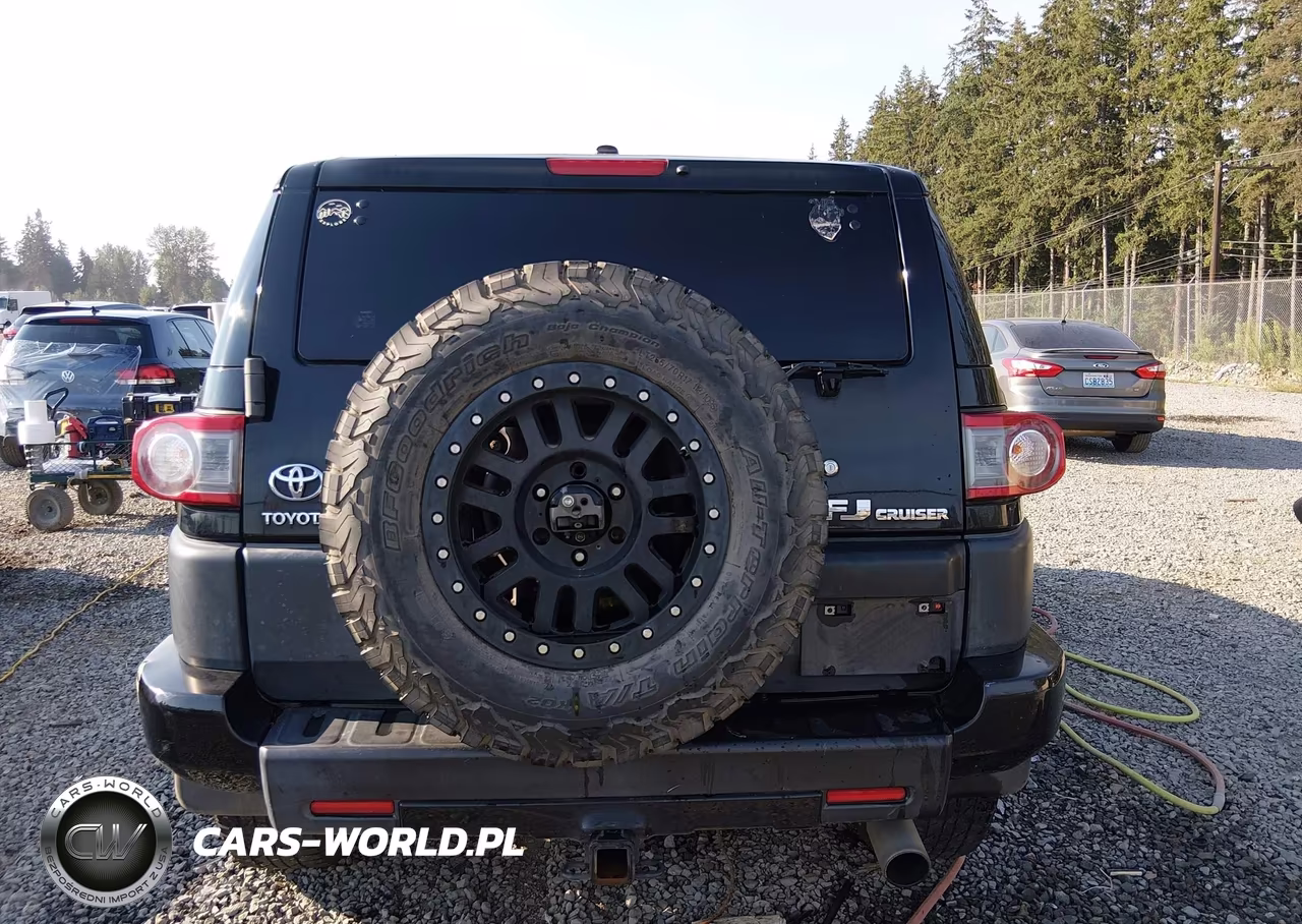 2012 Toyota Fj Cruiser VIN:JTEBU4BF1CK122540 - 16