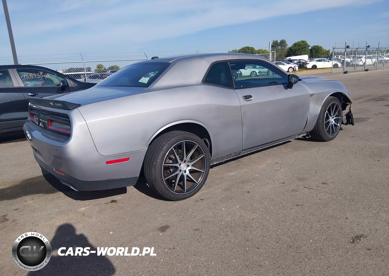 2017 Dodge Challenger Sxt VIN:2C3CDZAG5HH594274 - 4