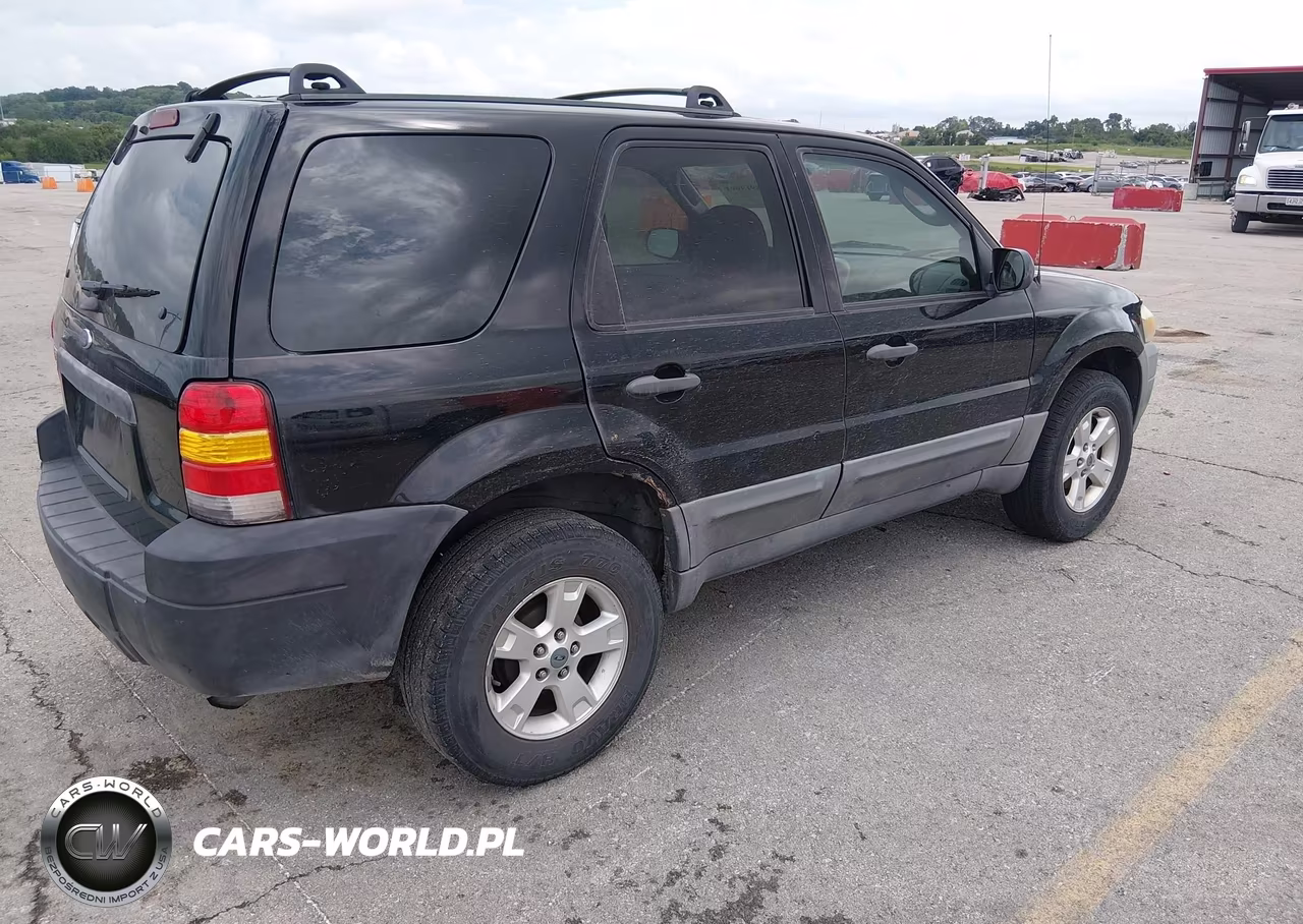 2007 Ford Escape Xlt VIN:1FMYU03Z37KB79758 - 4