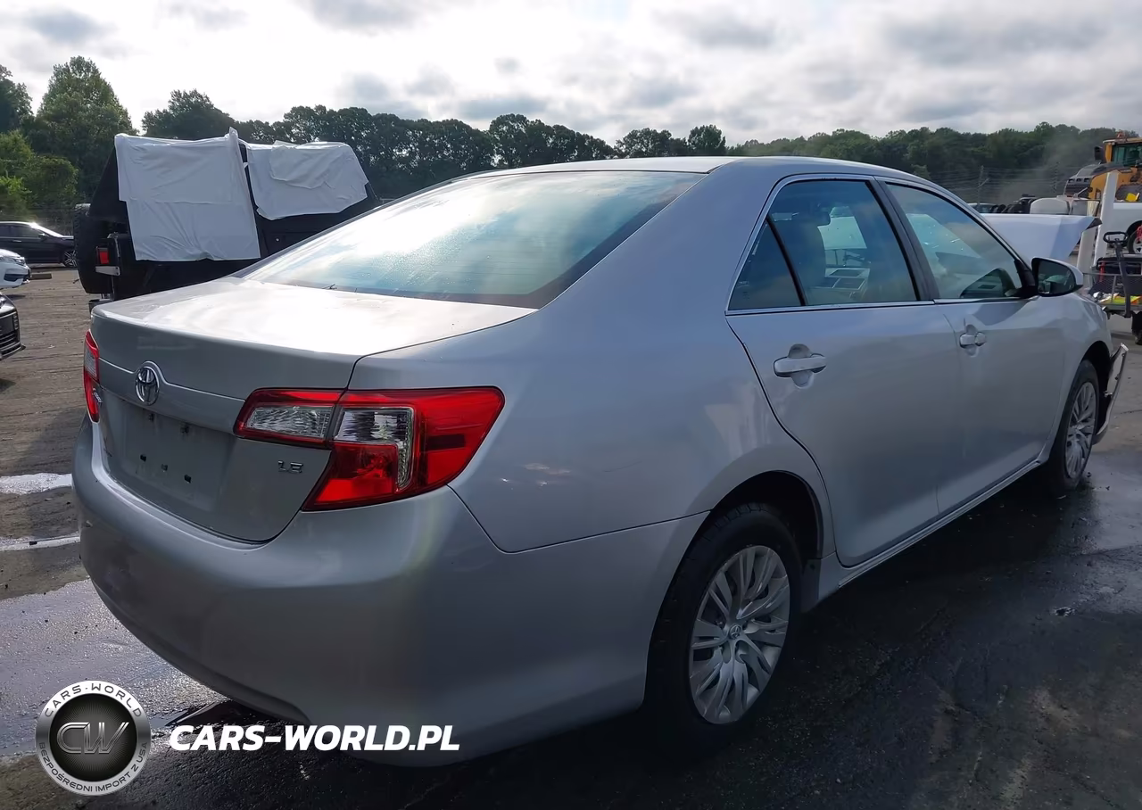 2014 Toyota Camry Le VIN:4T1BF1FKXEU354044 - 4