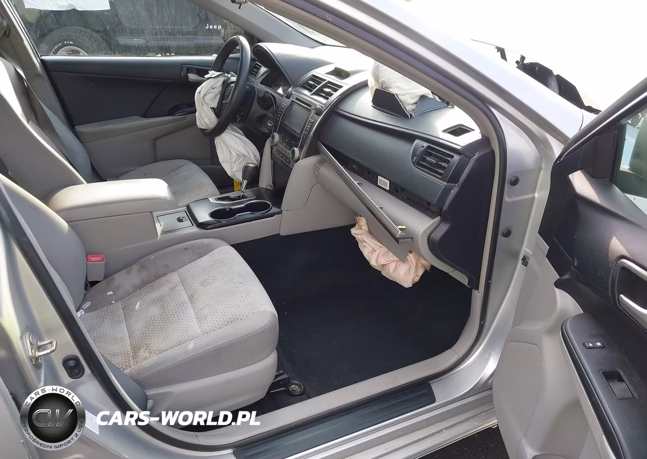 2014 Toyota Camry Le VIN:4T1BF1FKXEU354044 - 5