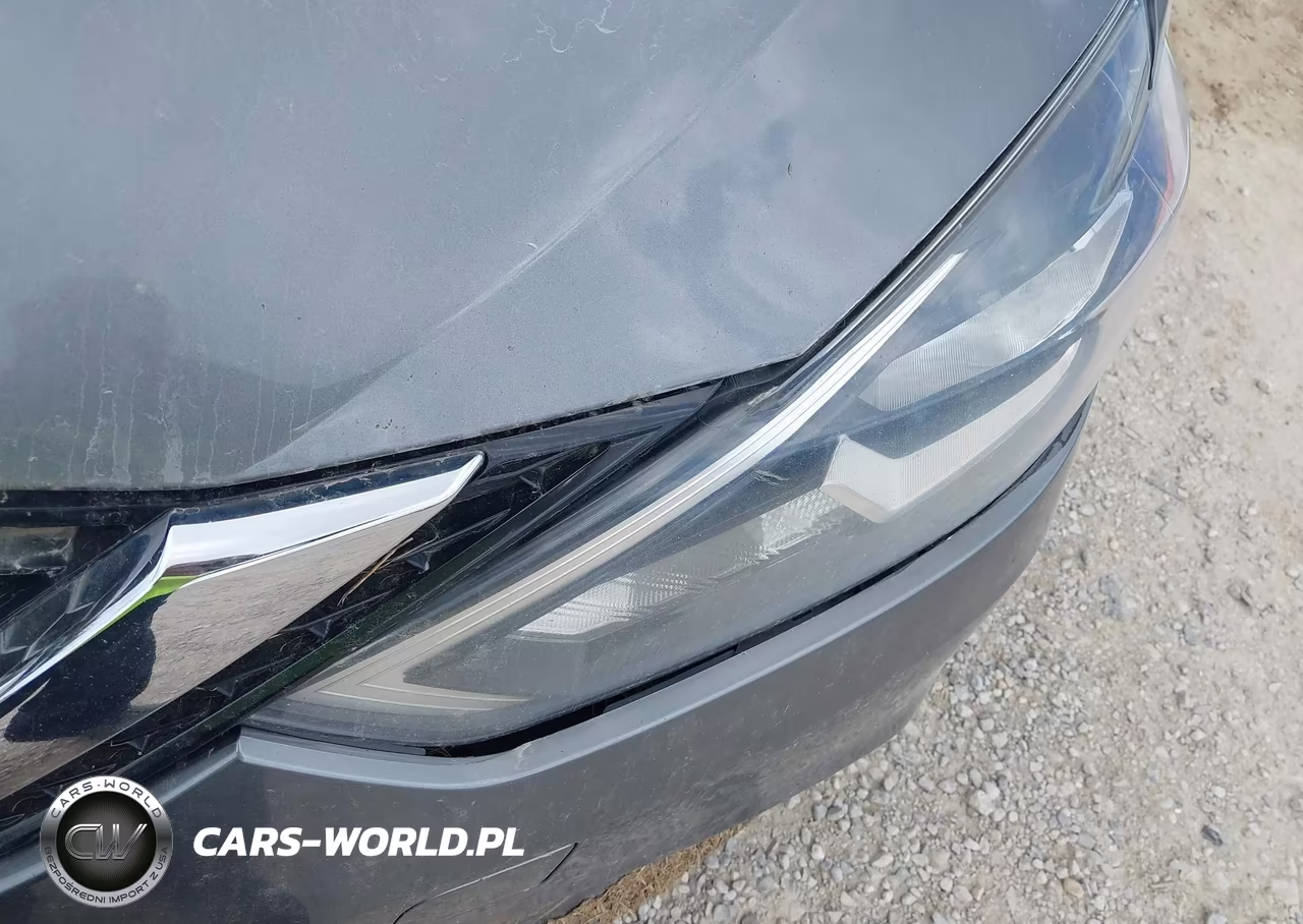 2018 Nissan Sentra S VIN:3N1AB7AP6JY240506 - 15