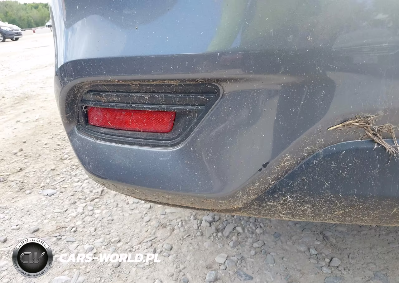 2018 Nissan Sentra S VIN:3N1AB7AP6JY240506 - 16