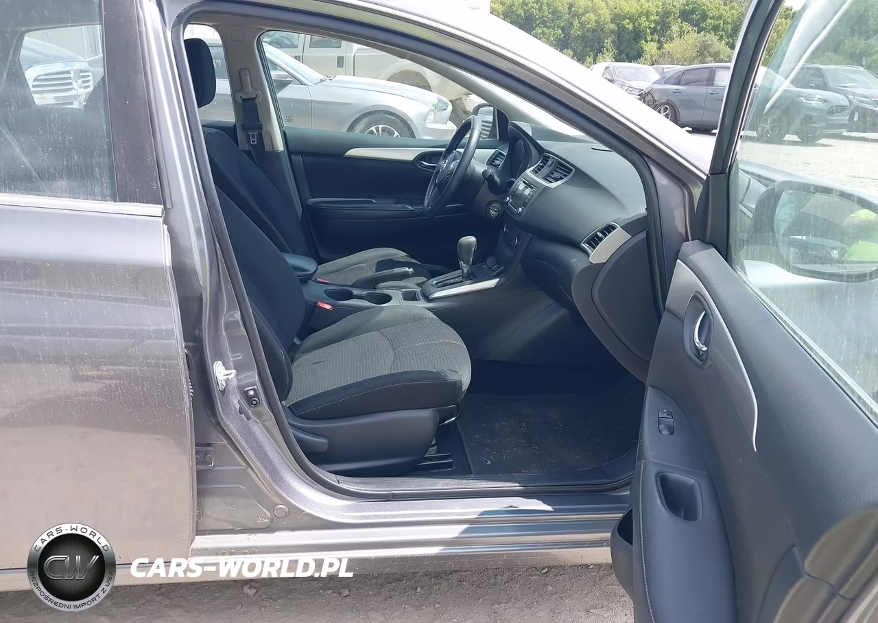 2018 Nissan Sentra S VIN:3N1AB7AP6JY240506 - 5