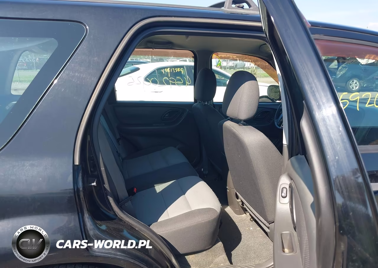2007 Ford Escape Xls-Xls Manual VIN:1FMYU02Z57KB06635 - 8