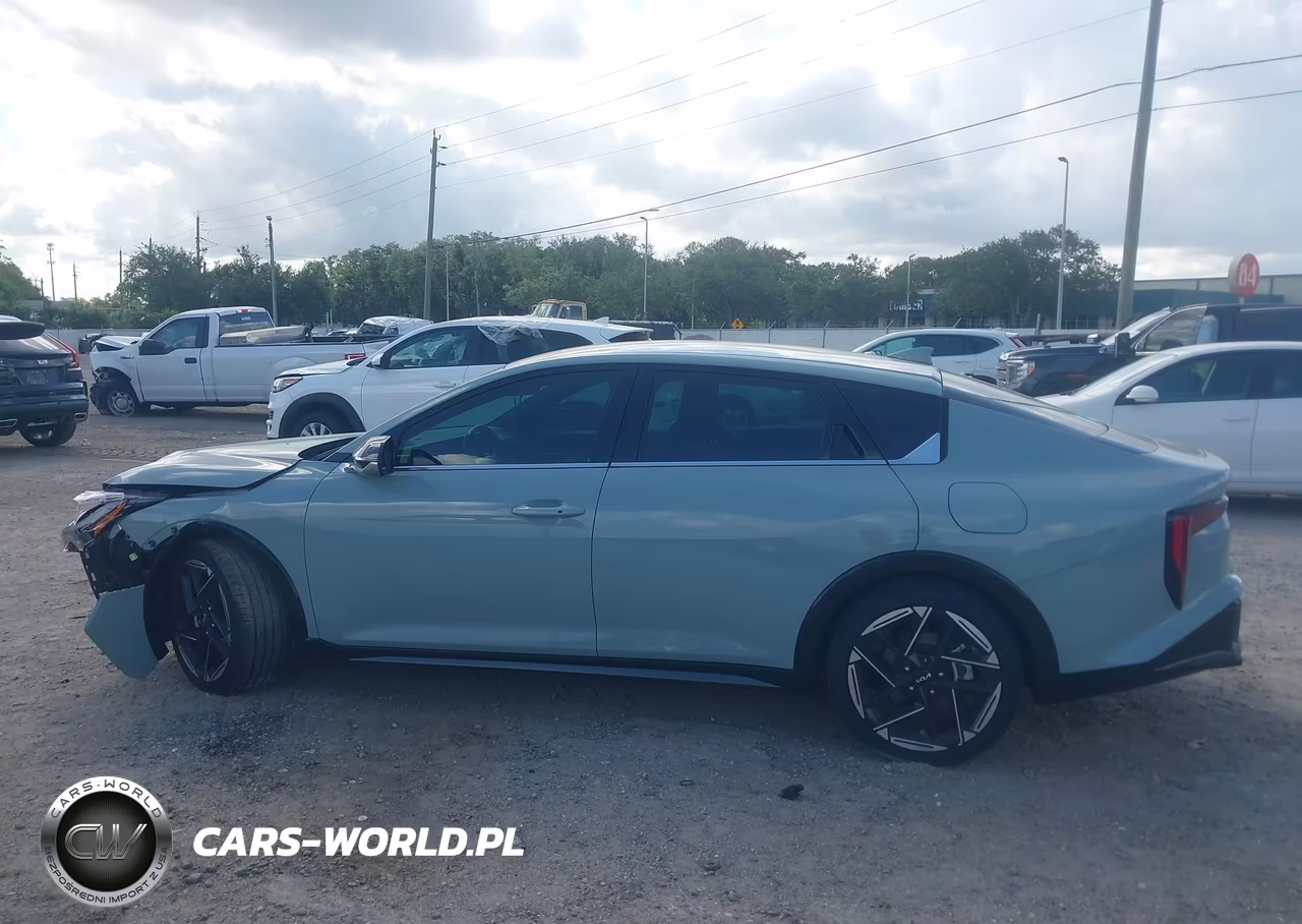 2025 Kia K4 Gt-Line VIN:3KPFW4DE2SE036031 - 14
