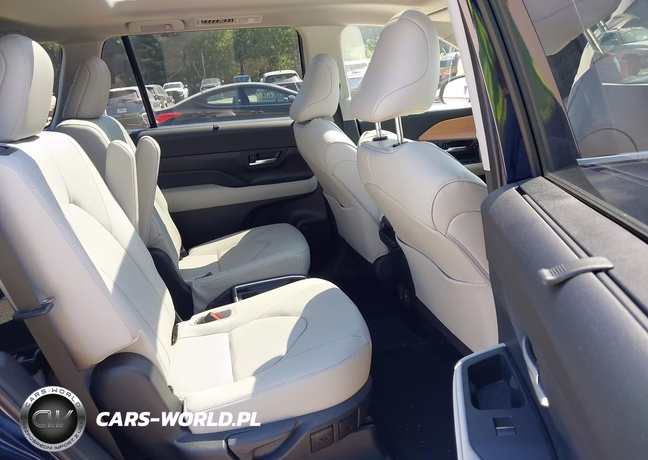 2025 Toyota Grand Highlander Limited VIN:5TDAAAB53SS084590 - 8