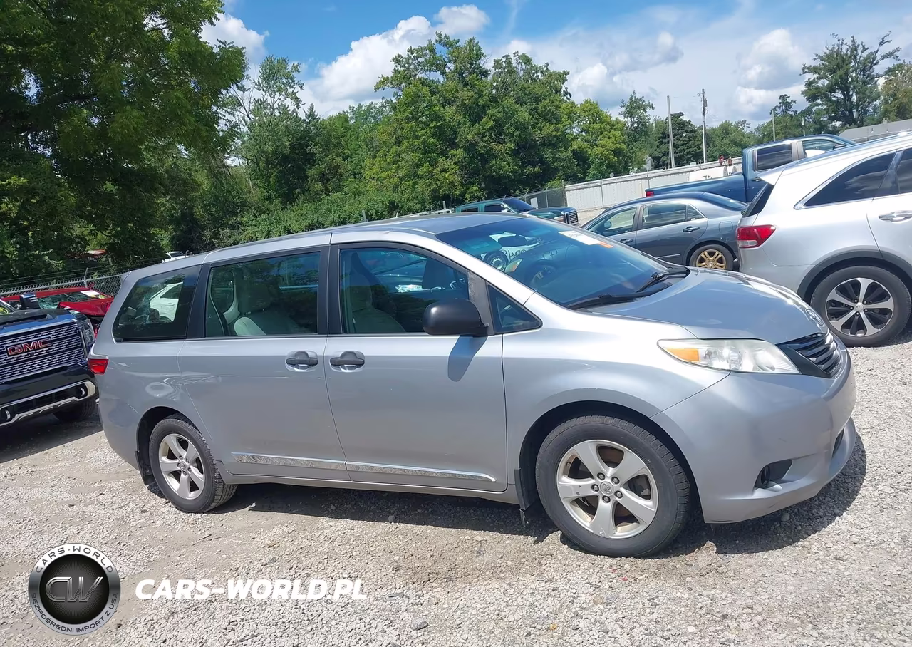 2017 Toyota Sienna L 7 Passenger VIN:5TDZZ3DC7HS871294 - 14