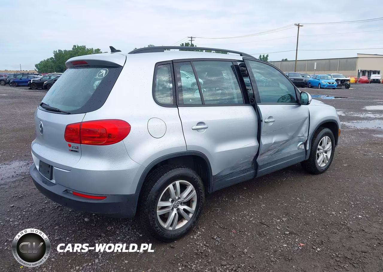 2017 Volkswagen Tiguan 2.0T-2.0T S VIN:WVGBV7AX7HK019395 - 4