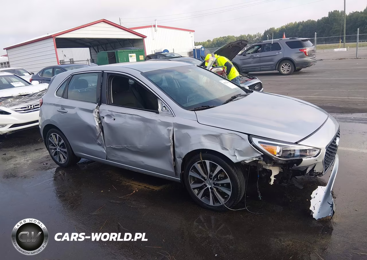 2020 Hyundai Elantra Gt – zdjęcie 1 z 16