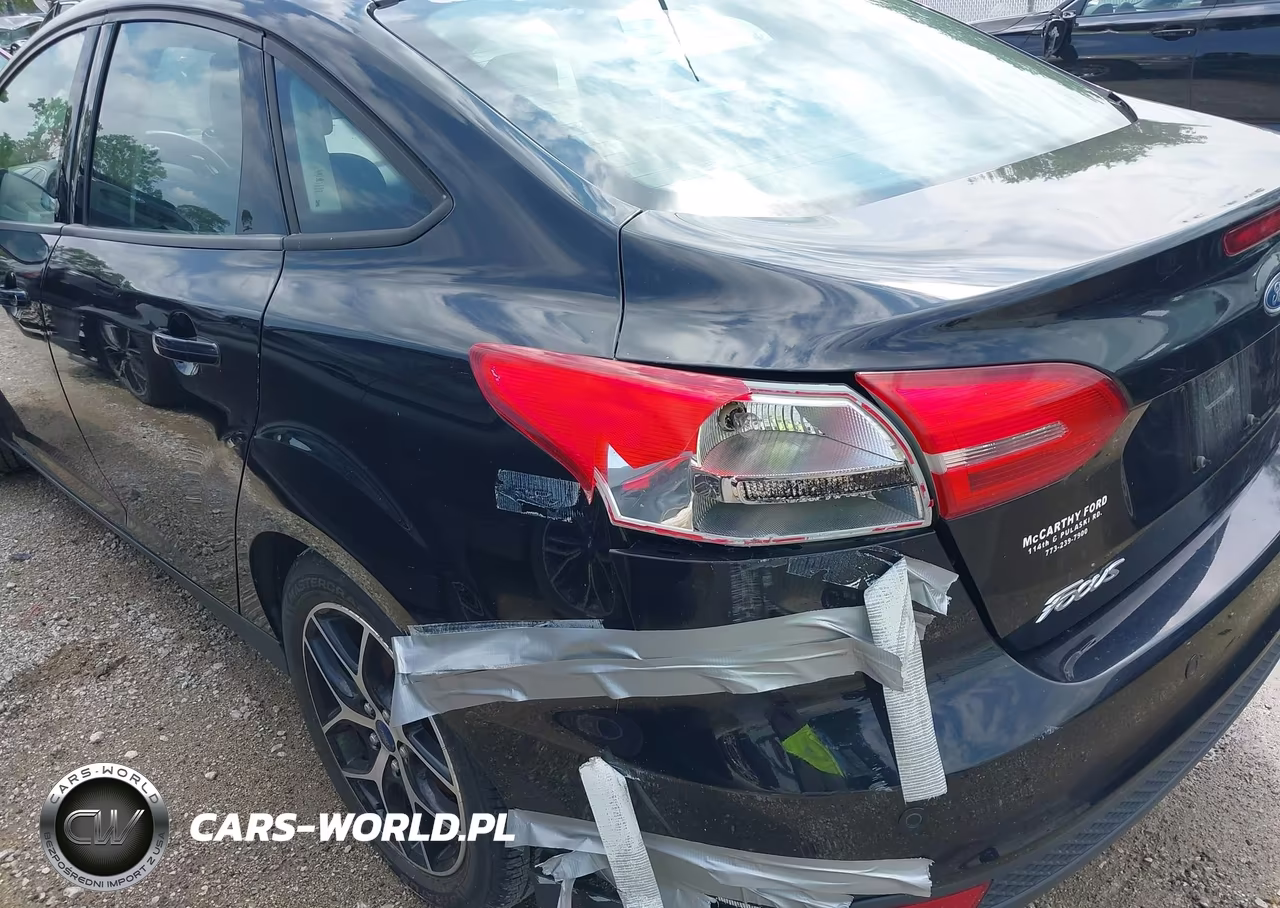 2017 Ford Focus Sel VIN:1FADP3H25HL317714 - 6