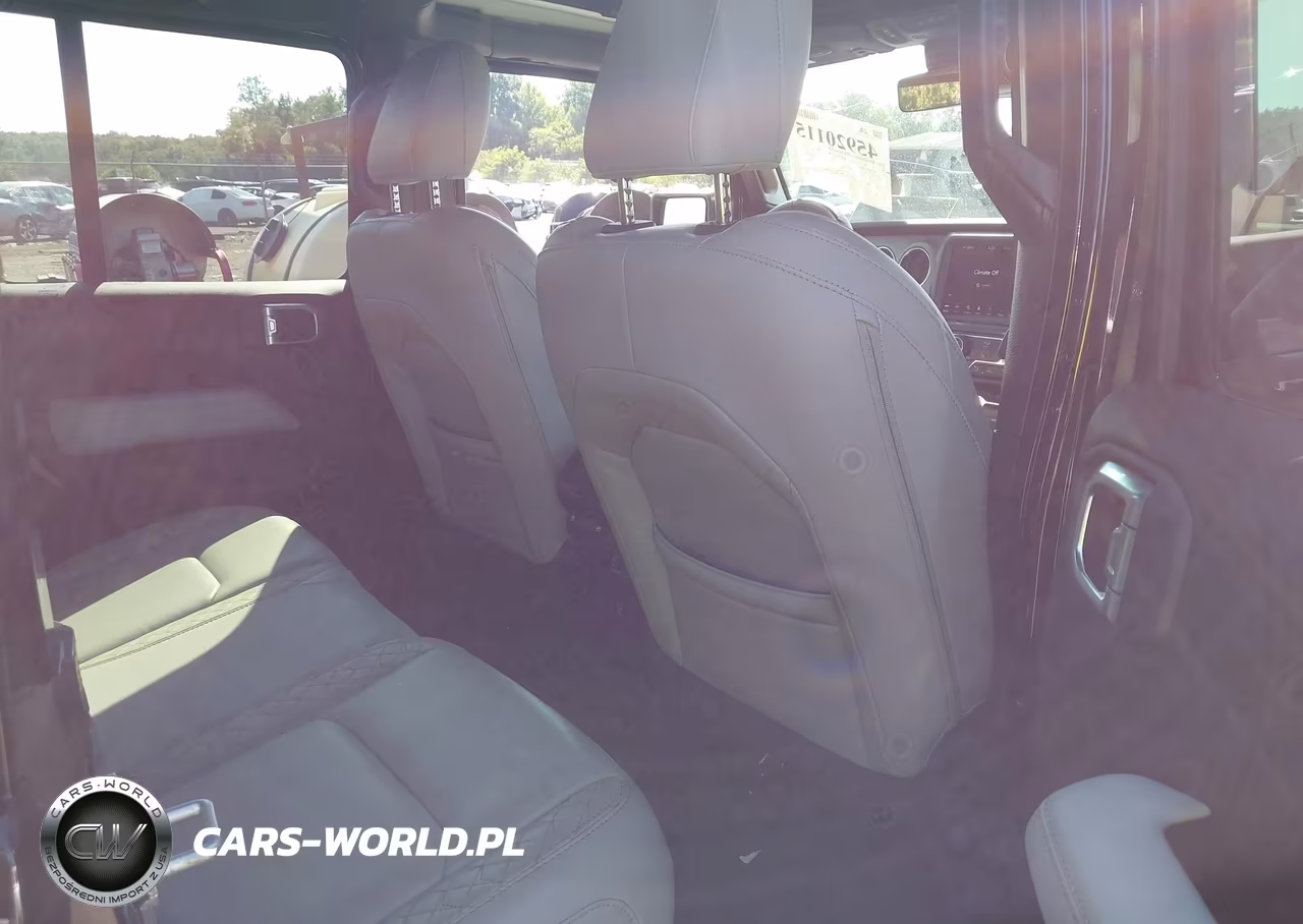 2021 Jeep Wrangler Unlimited High Altitude 4X4 VIN:1C4HJXEN1MW786746 - 8