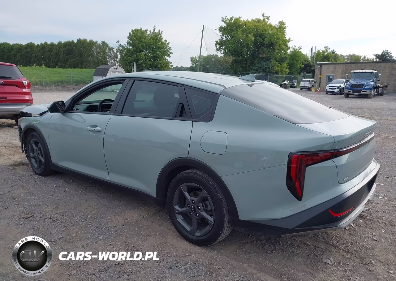 2025 Kia K4 Lxs VIN:3KPFT4DE0SE032469 - 3
