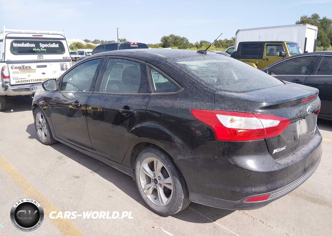 2014 Ford Focus Se VIN:1FADP3F22EL440143 - 3