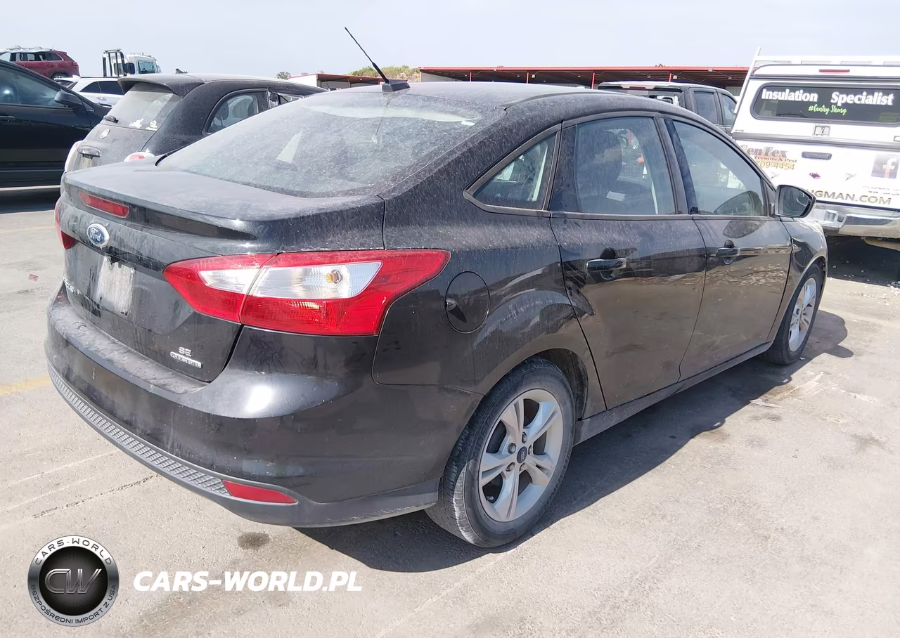 2014 Ford Focus Se VIN:1FADP3F22EL440143 - 4