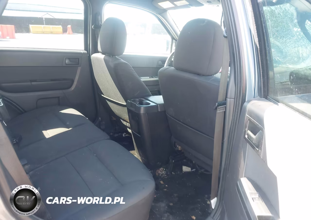 2011 Ford Escape Xlt VIN:1FMCU0D78BKC40618 - 8