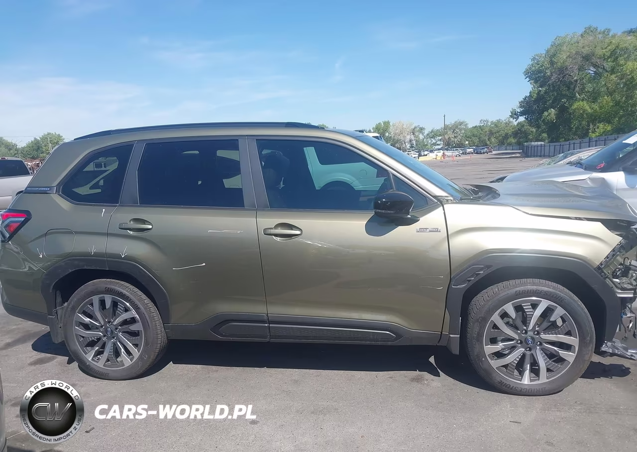 2025 Subaru Forester Touring Hybrid VIN:JF2SLSTD1SH411486 - 13