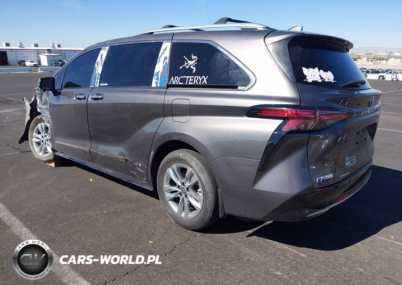 2023 Toyota Sienna Limited VIN:5TDZRKEC0PS176680 - 3