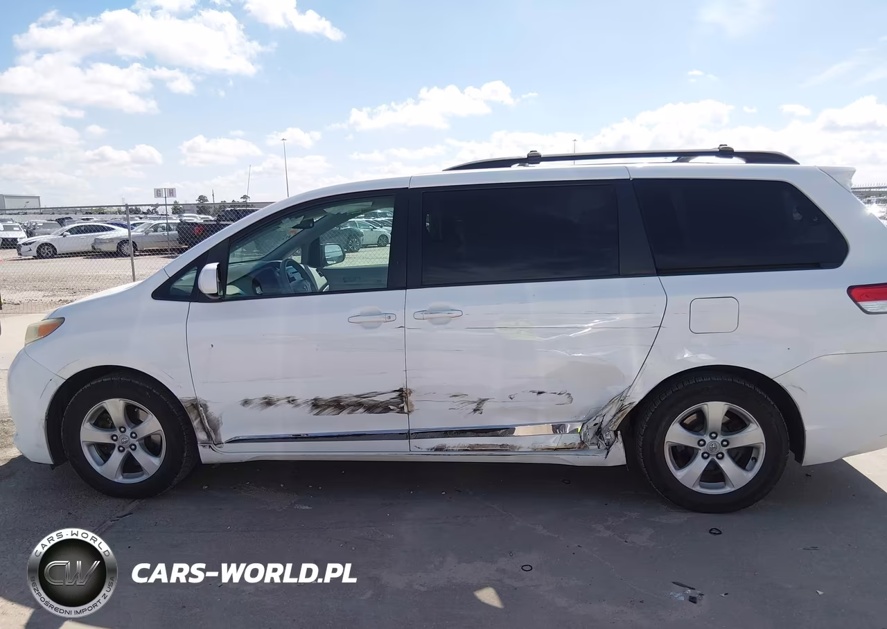 2012 Toyota Sienna Le V6 8 Passenger VIN:5TDKK3DC4CS237696 - 14