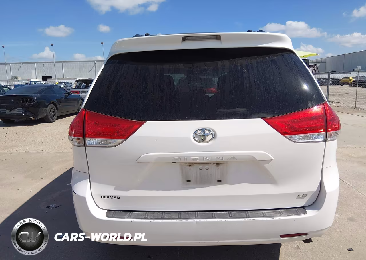 2012 Toyota Sienna Le V6 8 Passenger VIN:5TDKK3DC4CS237696 - 16