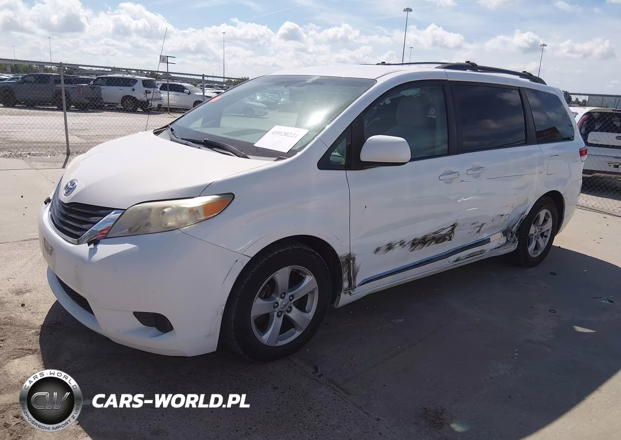 2012 Toyota Sienna Le V6 8 Passenger VIN:5TDKK3DC4CS237696 - 2