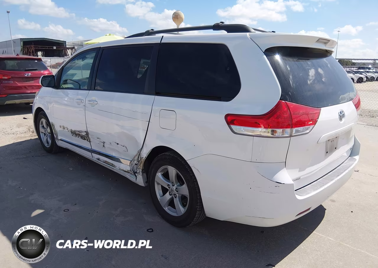 2012 Toyota Sienna Le V6 8 Passenger VIN:5TDKK3DC4CS237696 - 3